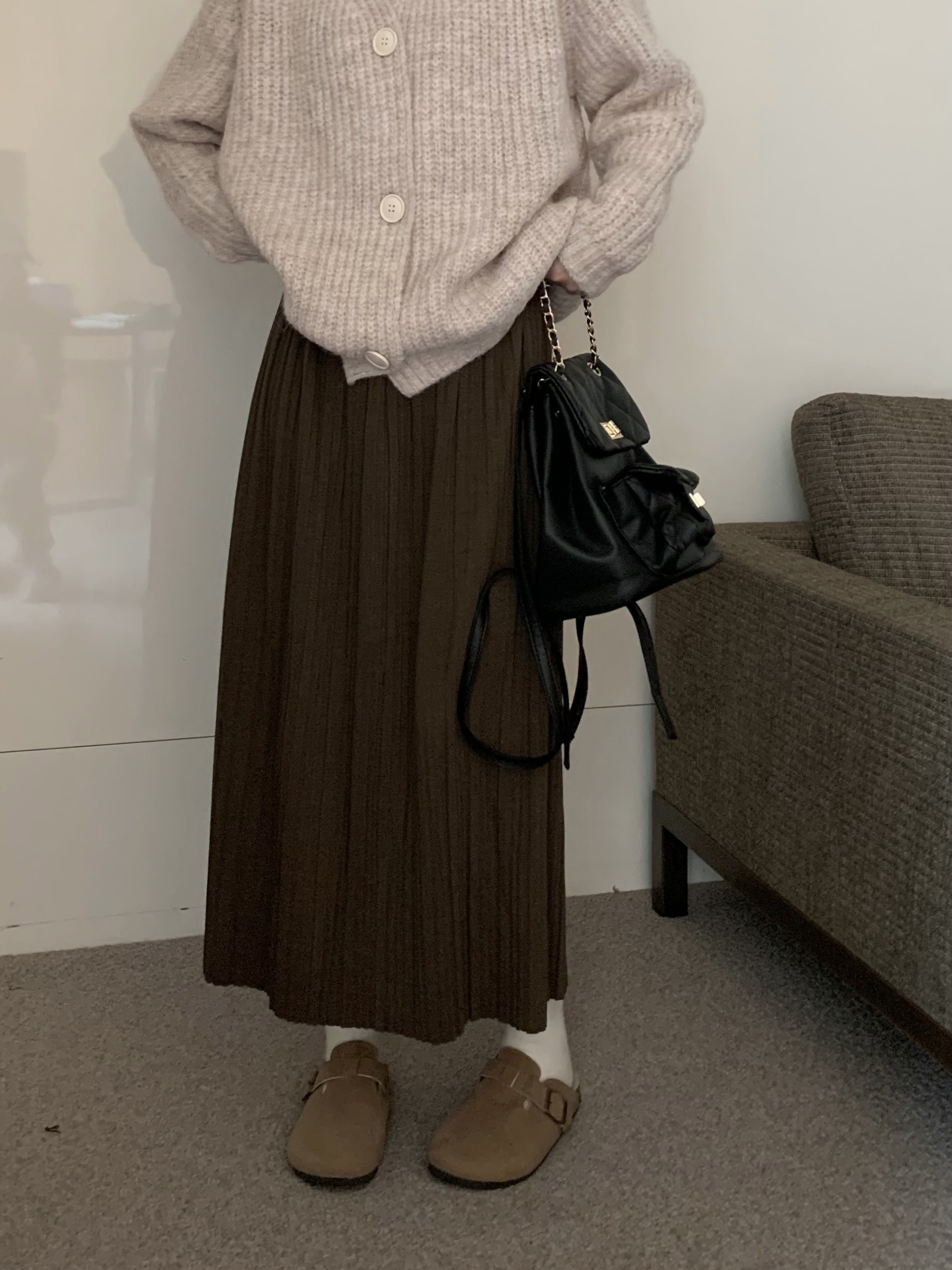 Actual shot of the new Korean style versatile thickened design slit high waist slim pleated skirt half length skirt