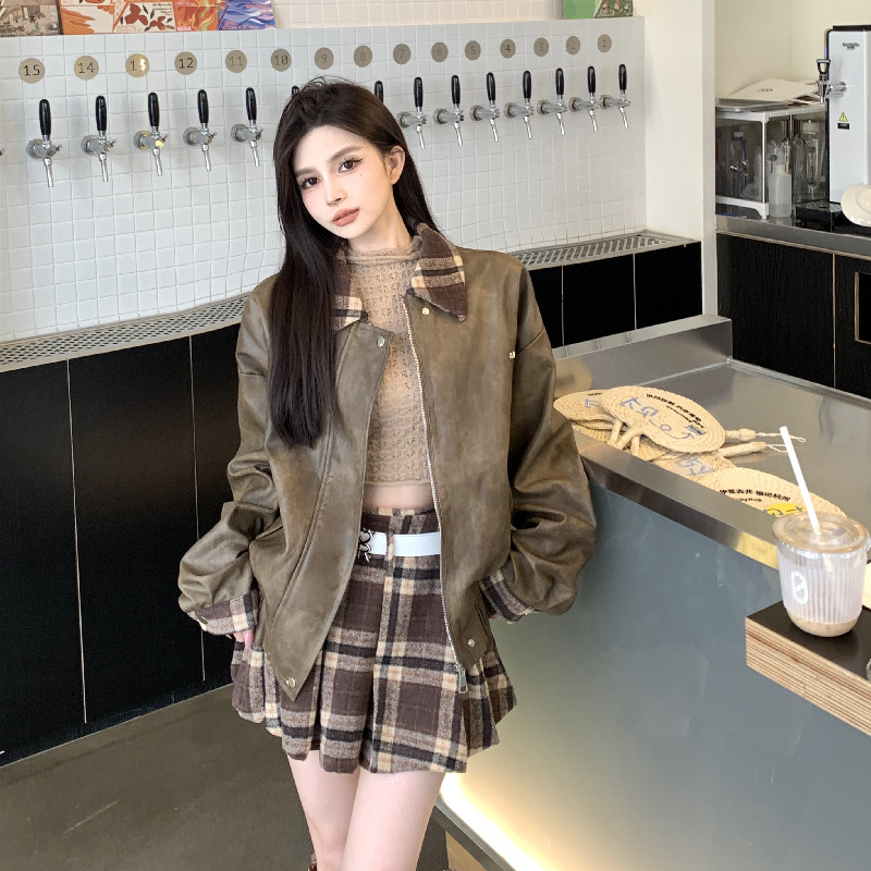 實拍#復古咖色皮衣套裝女2023新款寬鬆港風外套高腰百褶裙兩件套