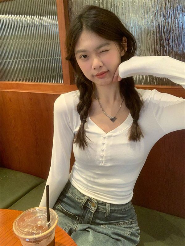 Real shot of Autumn figure-showing inner layering pure desire T-shirt slim long-sleeved top