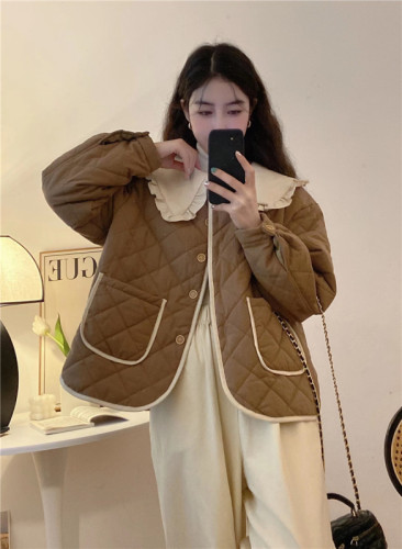 Real shot of autumn and winter new splicing contrasting color loose and slim rhombus doll collar coat thickened warm cotton coat for women