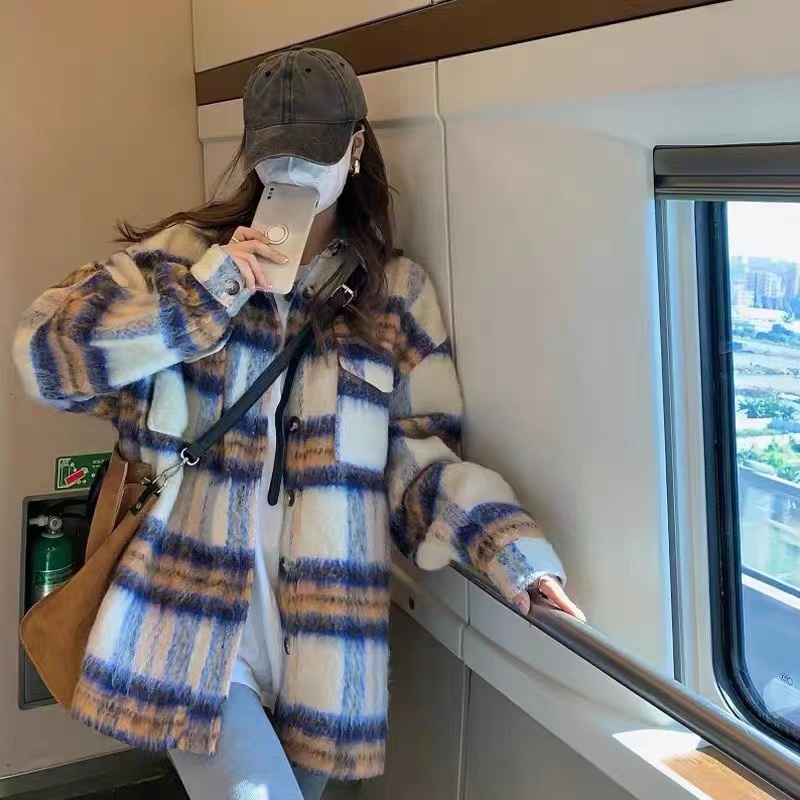 Plaid woolen coat women's winter quilted thickened 2023 new small person loose and chic woolen coat