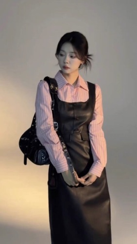 Xiaoyeberry vest leather skirt suit  new French high-end striped shirt retro style two-piece set