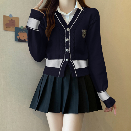 实拍~ 韩版学院风假两件套头V领短款修身显瘦长袖针织衫毛衣