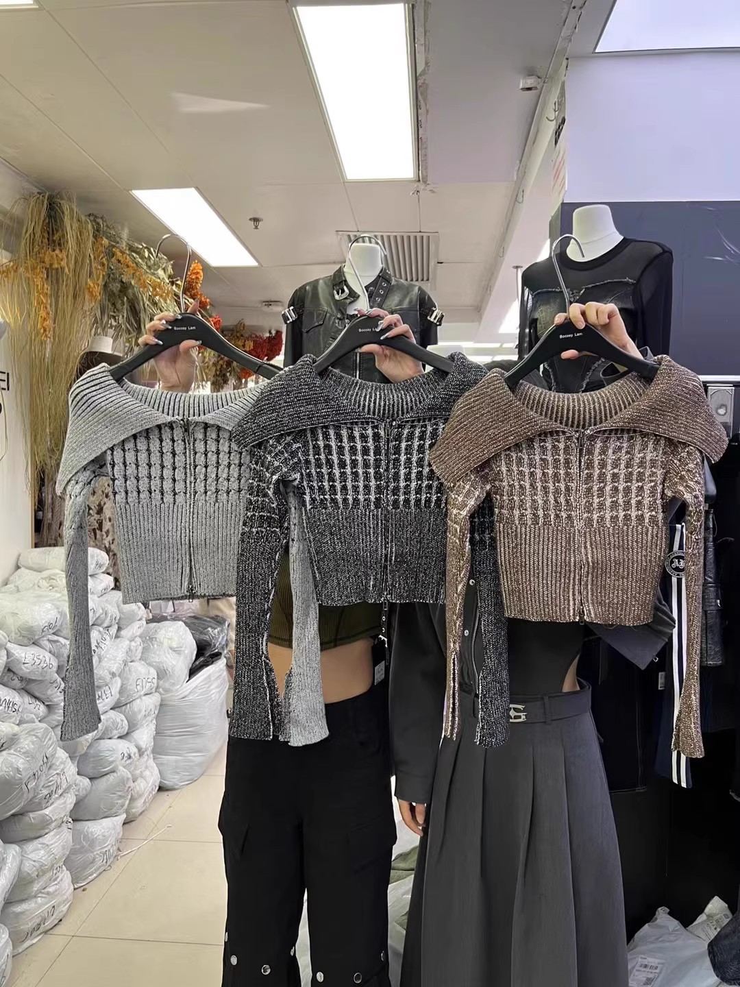 十三行2023秋款韓版減齡顯瘦百搭拼色拉鏈翻領上衣針織開衫