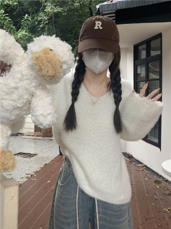 實拍 秋冬新款韓版V領溫柔風仿水貂絨寬鬆慵懶洋氣百搭毛衣
