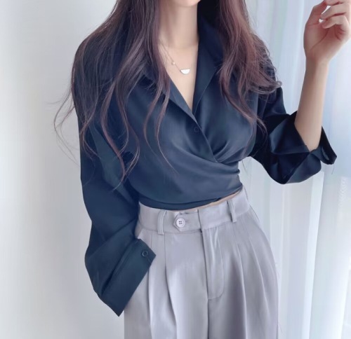 韩国chic春秋减龄复古小众设计感气质收腰显瘦系带单排扣短款衬衫