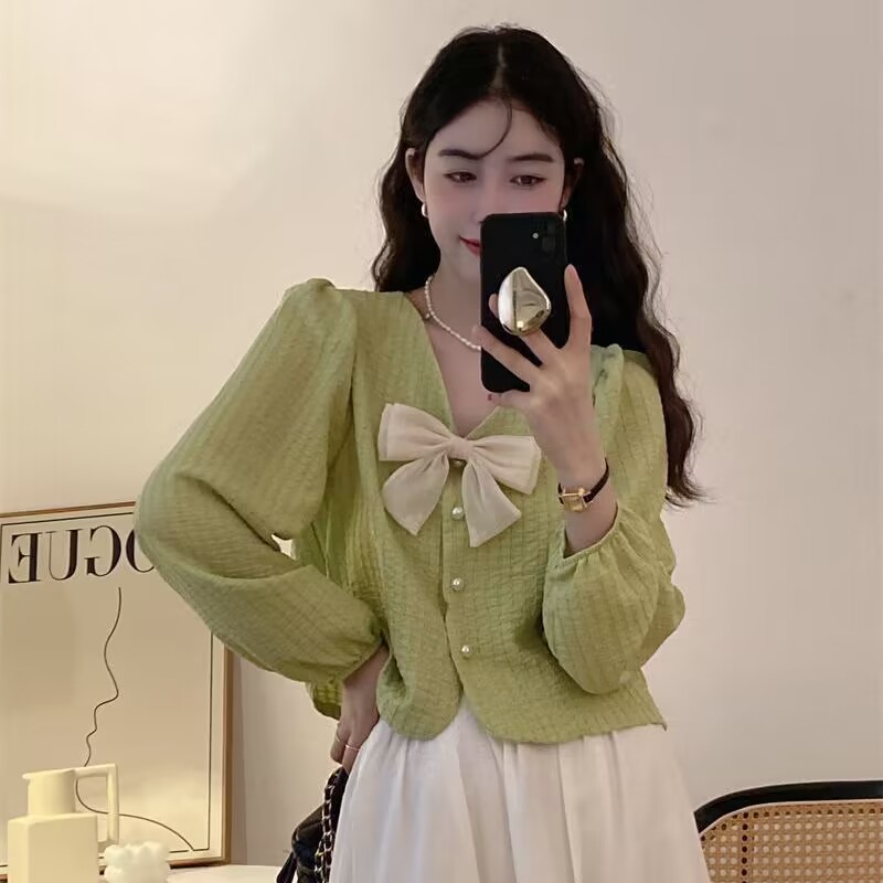 溫柔風蝴蝶結設計感V領條紋小眾長袖襯衫女秋季法式減齡鎖骨上衣