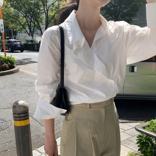 韩国chic复古小众不规则设计感斜扣宽松休闲长袖衬衫上衣