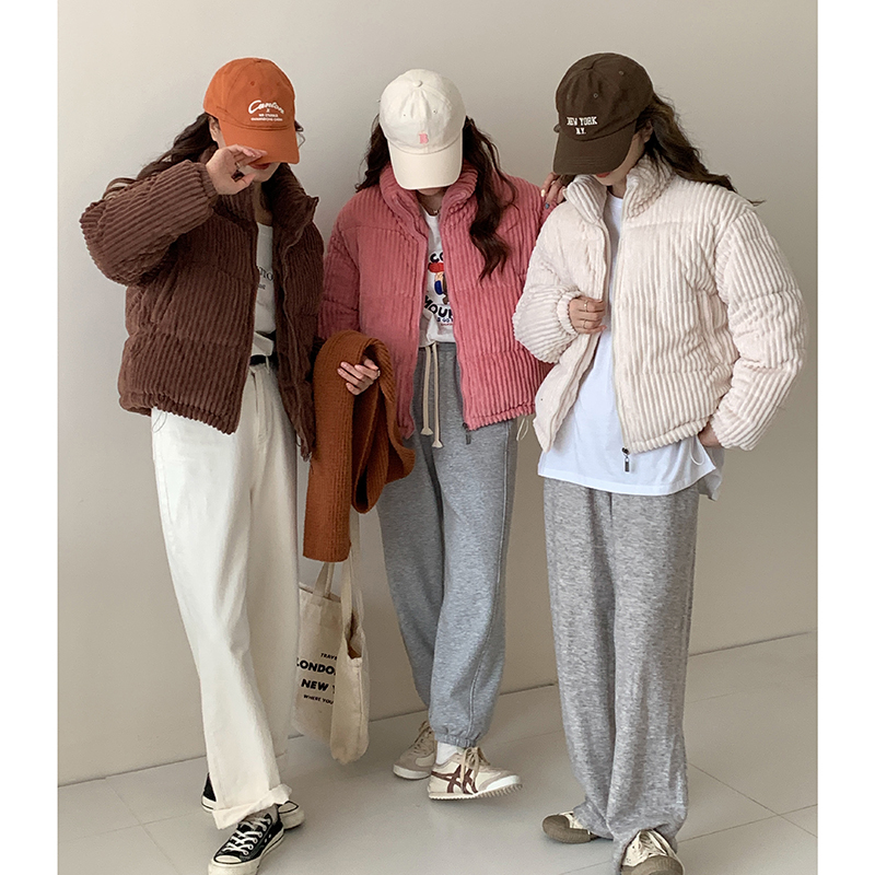 Actual shot of 2023 new stand-up collar corduroy down cotton jacket Internet celebrity female college style cotton jacket short style