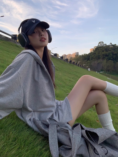 Women's Hooded Sweatshirt Autumn/Winter  New Loose Korean Style Grey Outerwear Cardigan with Fleece Versatile American Retro