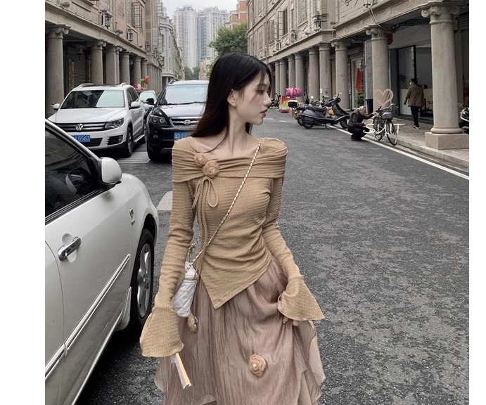 茶系溫柔風套裝氣質小眾一字肩上衣女秋季高腰半身裙氛圍感兩件套