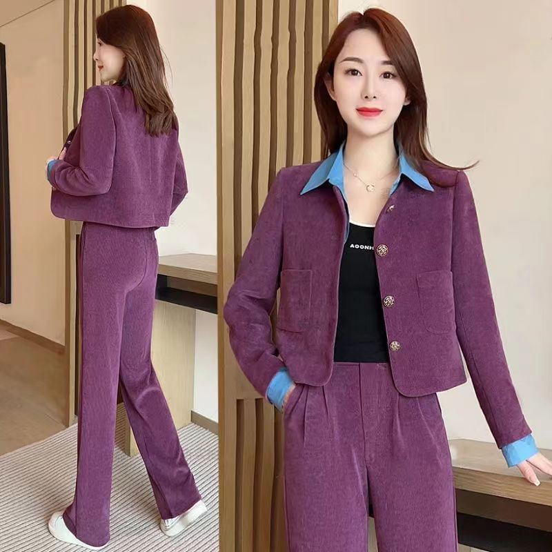 Fashion casual suit for women 2023 spring new style foreign style age-reducing slimming fake two-piece top wide-leg pants two-piece set