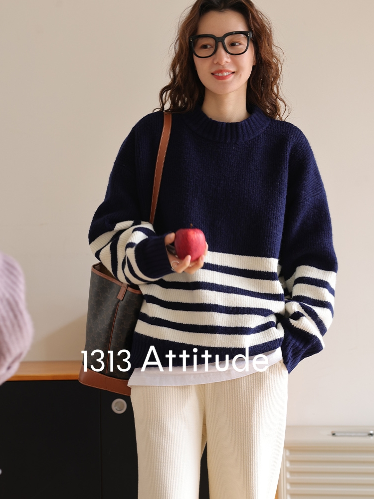 1313復古淺米拼黑條紋寬鬆針織毛衫2023冬女寬鬆保暖半高領毛衣