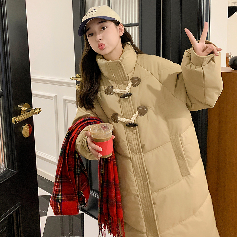 Actual shot of new cotton-padded jackets for women, winter coats for small people, thickened mid-length down-padded jackets, oversize trendy