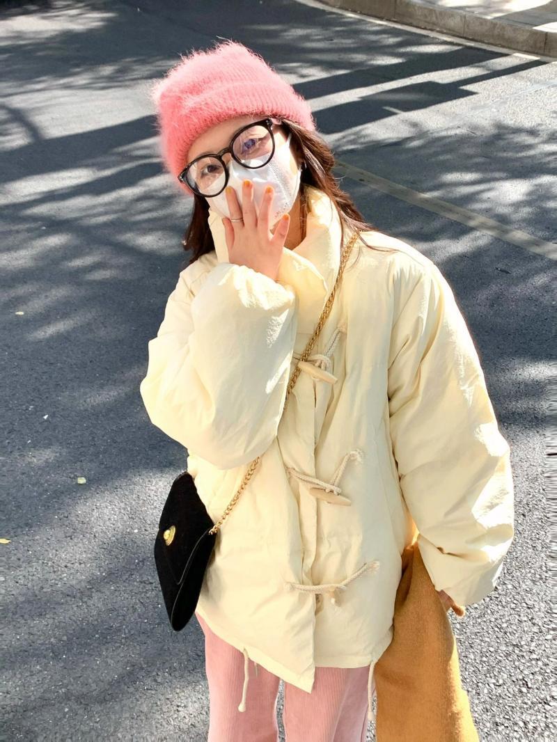 2023 winter short horn button cotton coat for women, winter bread coat, loose, sweet, light and thin coat for little people