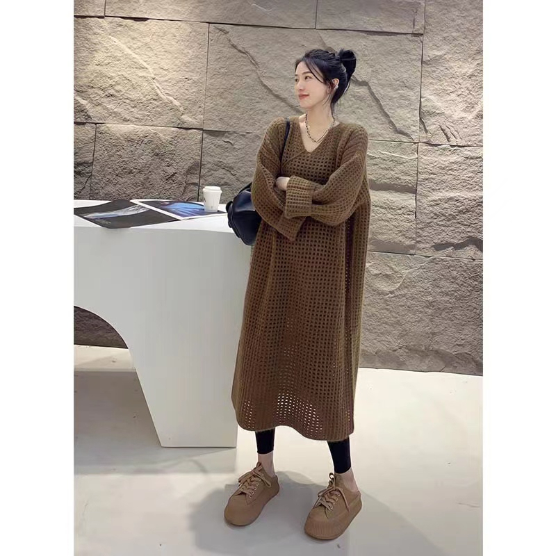 歐洲女裝站2023新款歐貨潮高級感慵懶風V領針織毛衣寬鬆連衣裙女