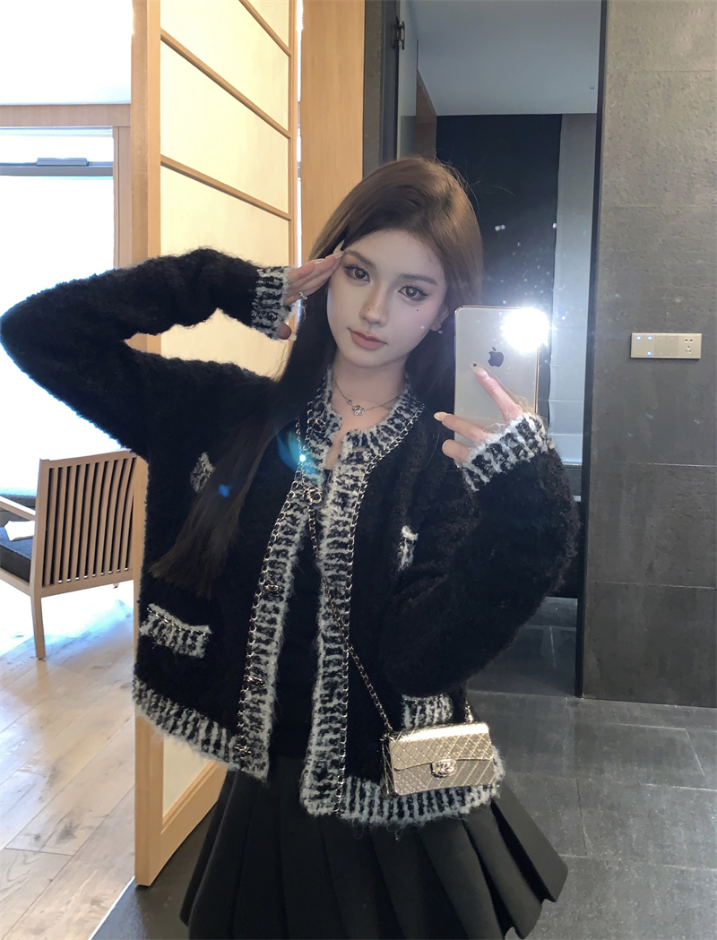 Actual shot of black versatile slim knitted sweater cardigan jacket
