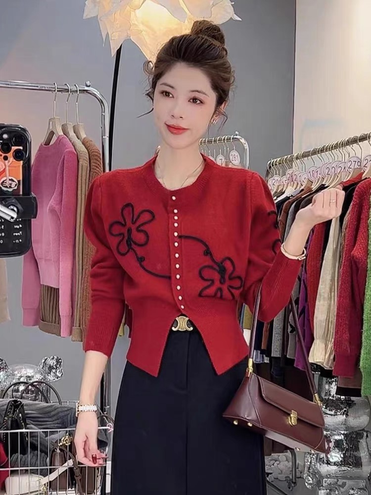 設計感刺繡開衫毛衣女2023年秋冬新款法式復古時尚長袖針織衫上衣