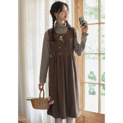 Just a skirt—no less than 99 yuan—real-shot, bohemian-style, artsy, and loose-fitting vest dress with embroidery.