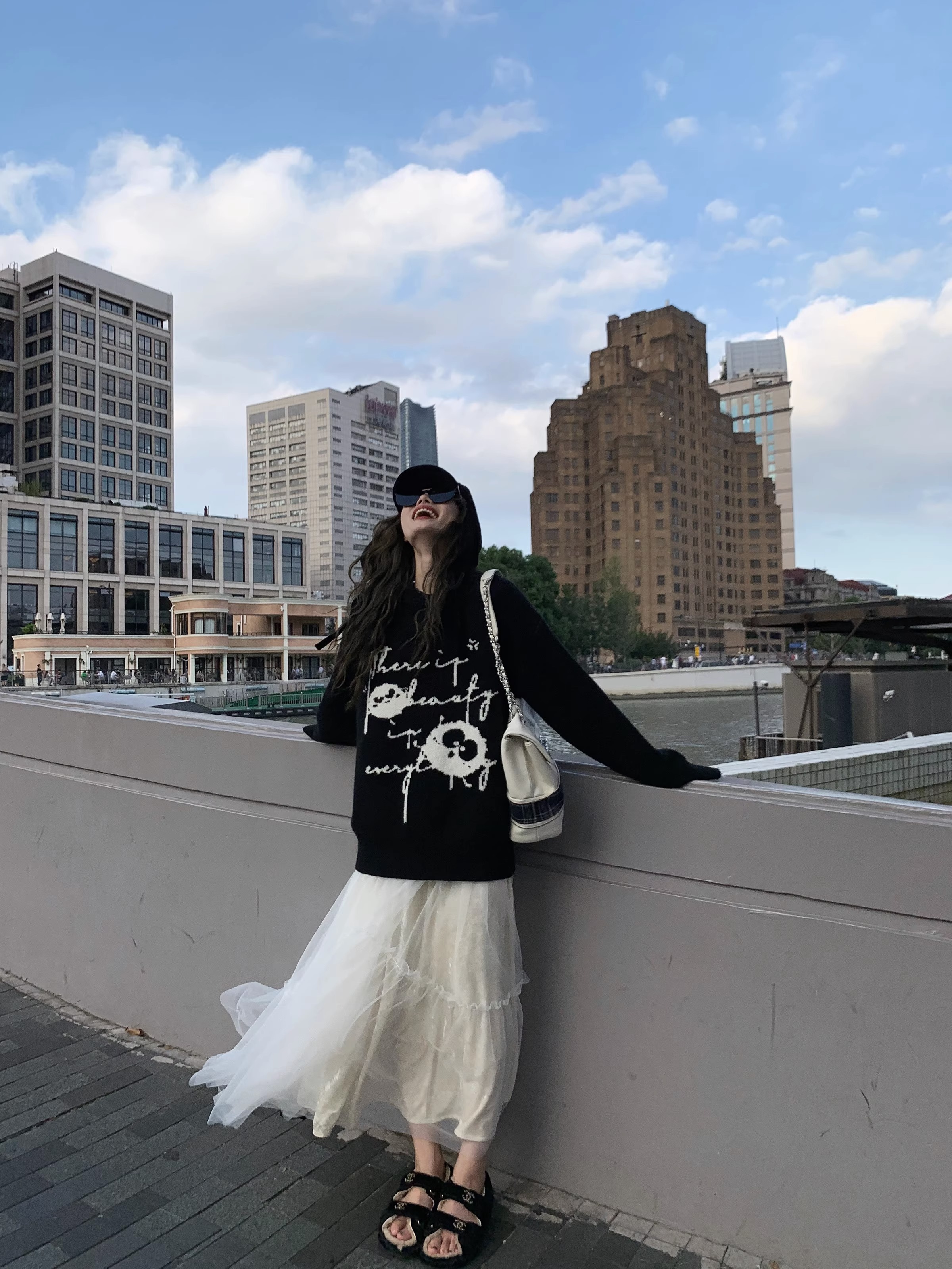 小君君布蘭妮 小煤球大人 獨家塗鴉版套頭毛衣女秋冬新款針織上衣