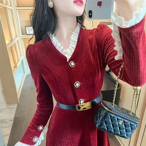 Burgundy Corduroy Dress Women's Lace Spliced ​​Princess Sleeve Dress French Retro Style Slim Skirt