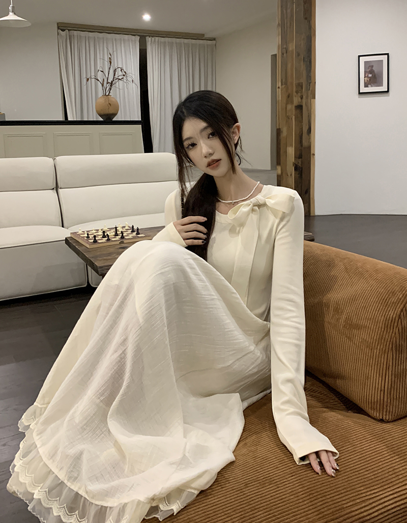 Real shot of elegant bow round neck long-sleeved inner dress + metal button jacket suit