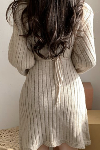 韩国chic秋季温柔气质V领麻花纹设计修身显瘦长袖A字型针织连衣裙