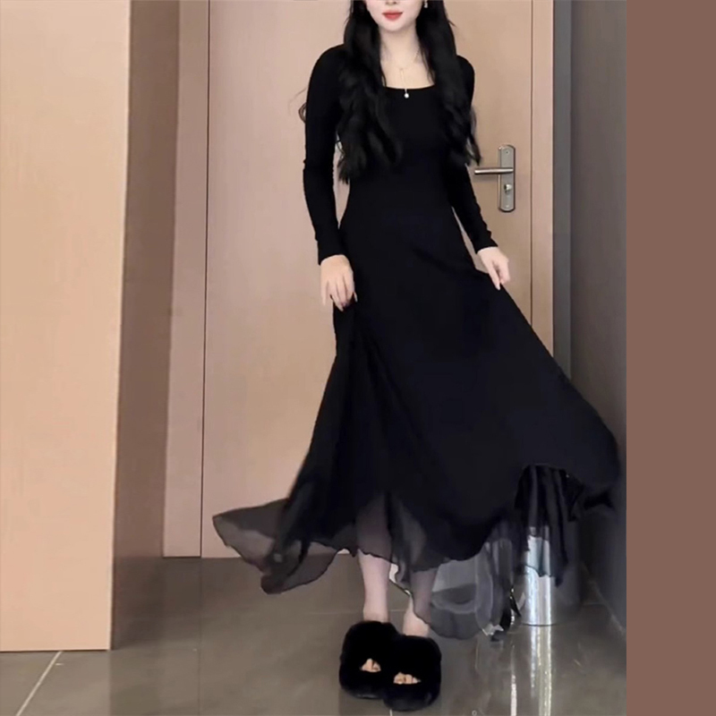 早秋白色長袖針織連衣裙子女2023新款秋冬季法式氣質魚尾打底長裙