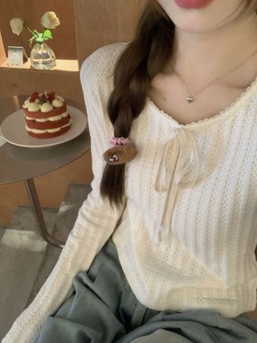 Shooted three standard patterns with flower knitting butterfly knot long sleeve high-end inner wear gentle top