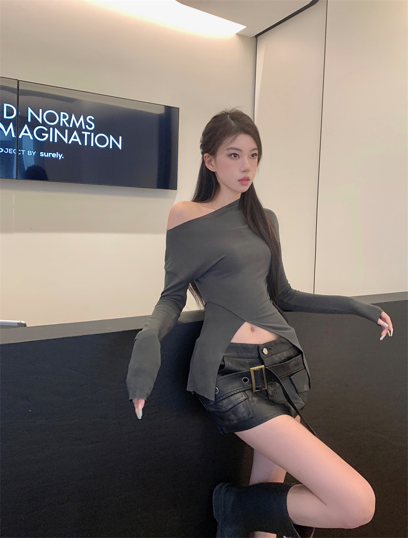 Real shot of retro style design, sexy long-sleeved top with sloping shoulders + versatile leather skirt