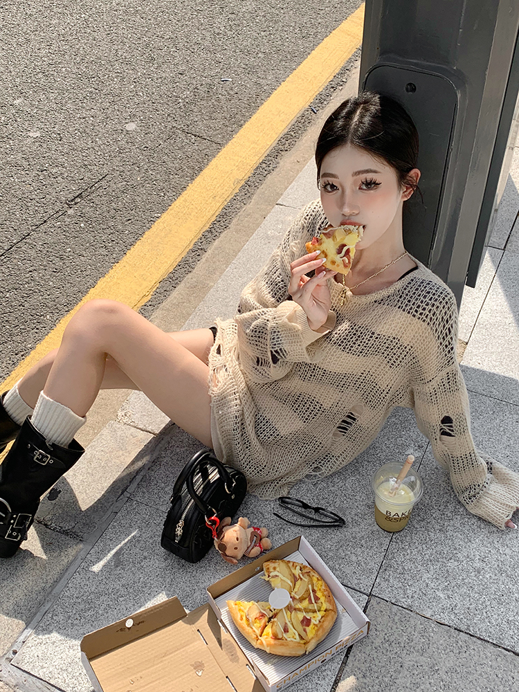 Real shot of fake two-piece hollow striped sweater for women autumn new long-sleeved sweater loose round neck top