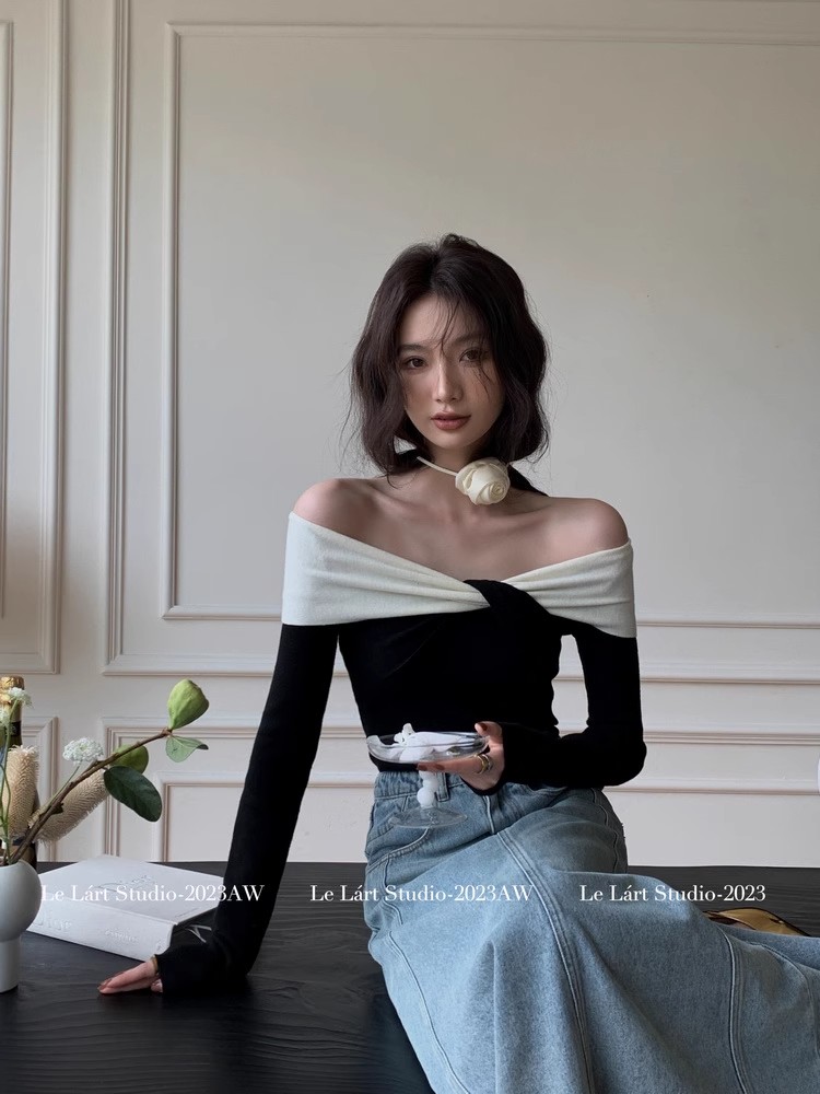 LELART 早秋新品優雅小眾毛衣一字肩拼色法式氣質純欲修身針織衫