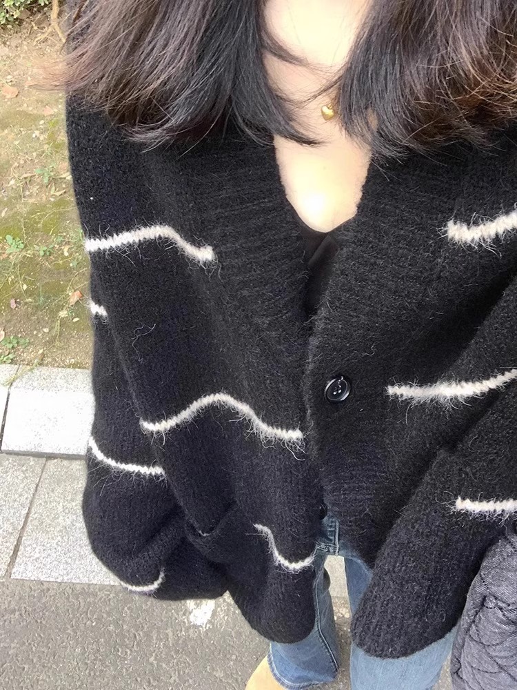 American retro lazy style casual long-sleeved black sweater niche design cardigan striped top jacket
