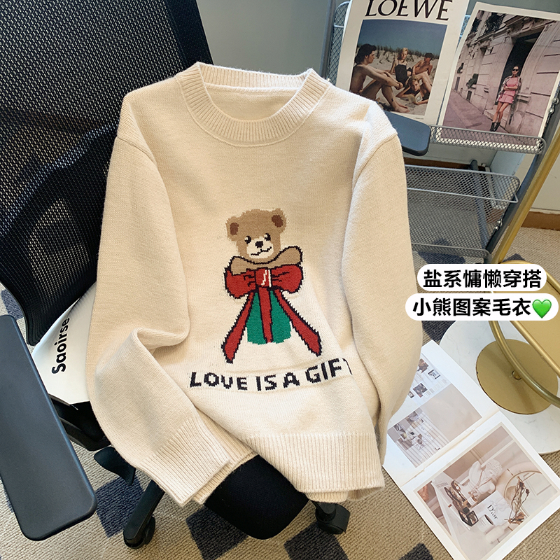 可愛小熊刺繡毛衣女秋冬寬鬆加厚慵懶風聖誕風溫柔針織上衣