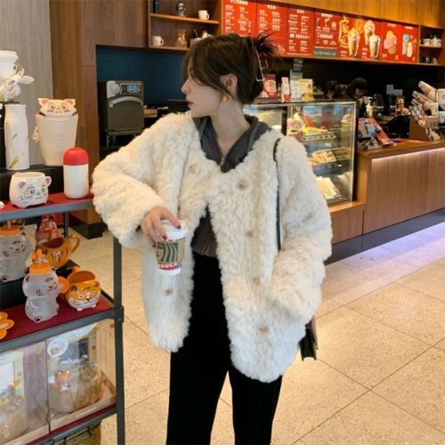 Lamb wool coat for women  winter small fragrant style loose thickened plush white fur top cotton coat