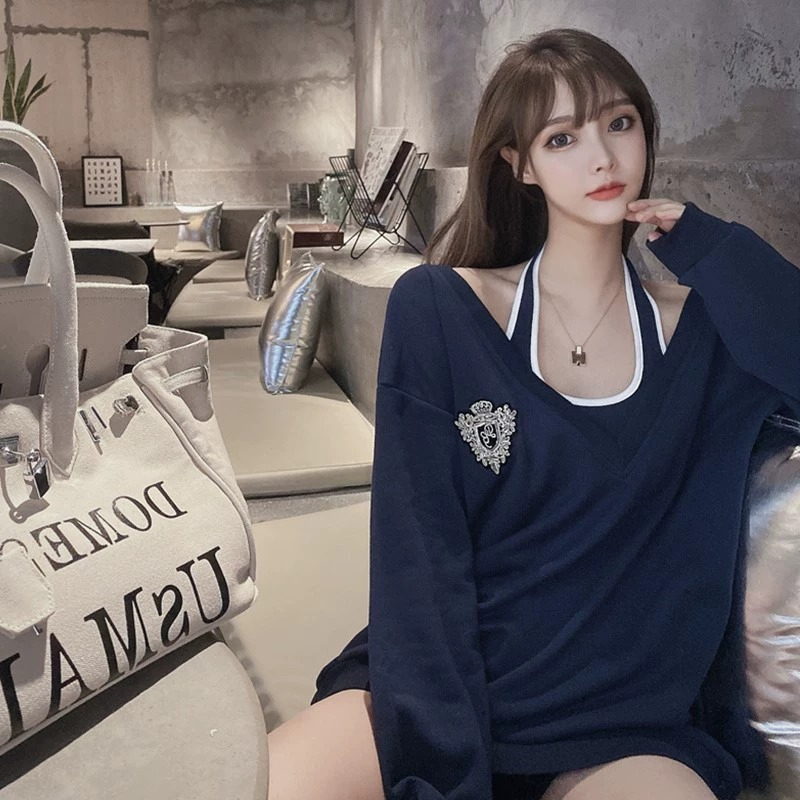 Autumn and winter design fake two-piece suspender sweatshirt for women, pure lust style hot girl halter neck loose outer top trendy