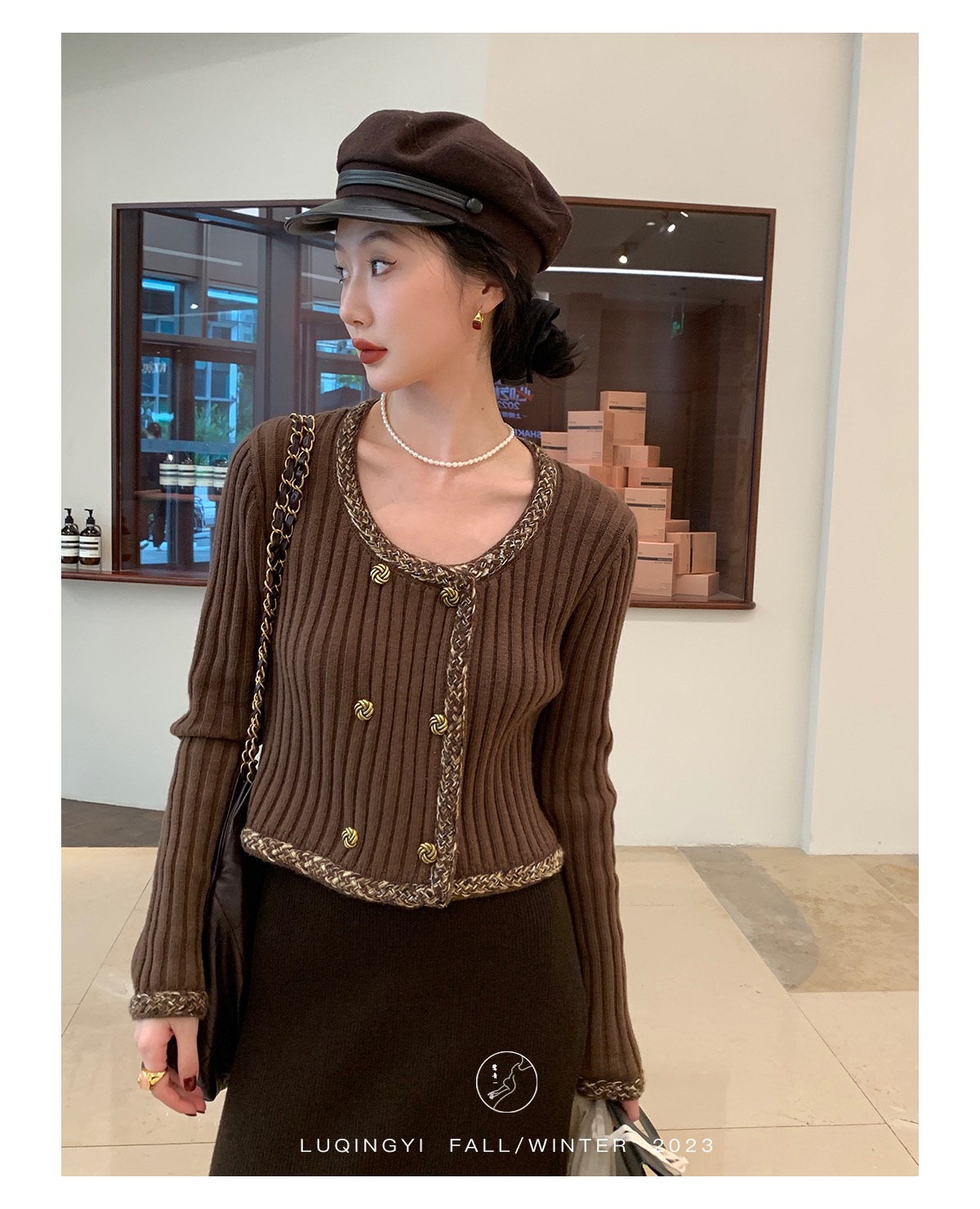 復古棕色方領坑條紋針織衫女秋2023新款法式氣質修身顯瘦短款毛衫