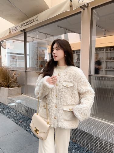 2023 New Xiaoxiangfeng Apricot Lamb Plush Jacket for Women