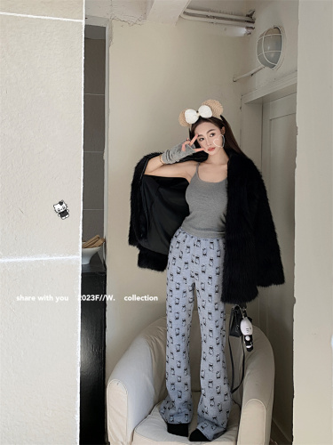 Real Shot Film Diary Korean Style Lazy Style Fur Jacket Bottoming Suspenders Cartoon Cat Flared Pants