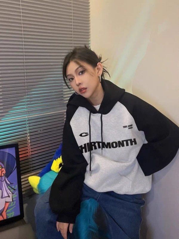 Contrast color American retro oversize letter print casual raglan sleeve hooded sweatshirt women's couple wear autumn