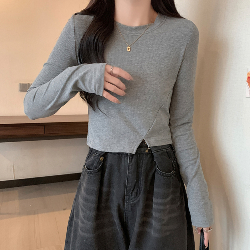 Real shot of bottoming shirt for women in autumn with long-sleeved T-shirt  new design hot girl short top trendy