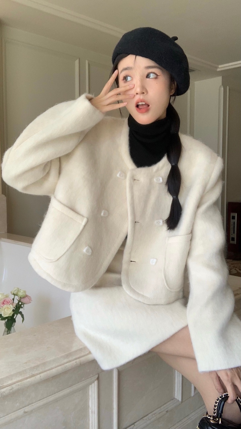 Actual shot of Korean style loose slimming long-sleeved cardigan jacket + high-waisted skirt suit