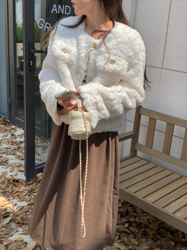 Autumn and winter small fragrance style thickened lamb wool jacket for women