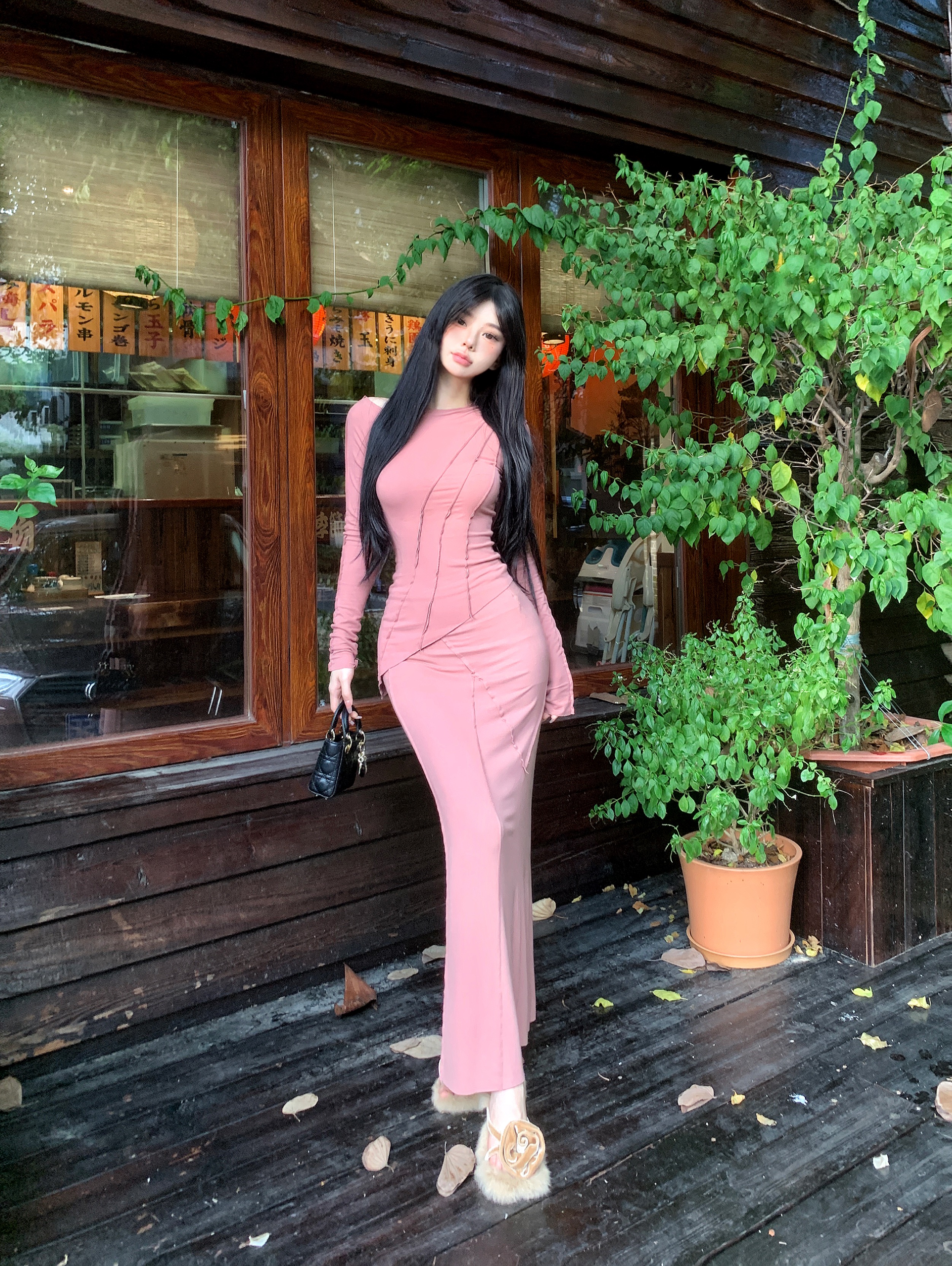 實拍~純欲辣妹露肩長袖修身打底衫T恤中長款包臀裙子兩件套