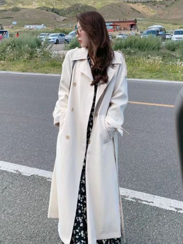 2023 this year's popular new British windbreaker women's autumn and winter mid-length small high-end white coat jacket