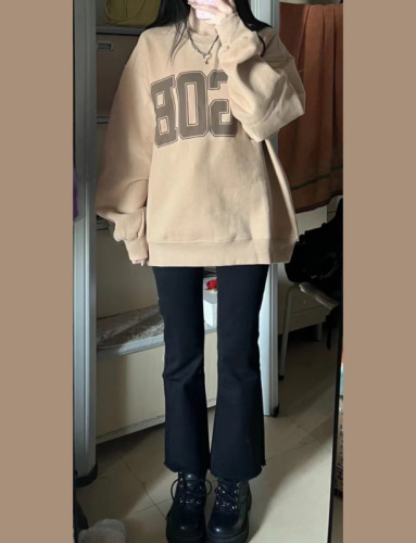 Khaki pullover sweatshirt for women with oversize and missing lower body, loose early autumn retro long-sleeved top for women