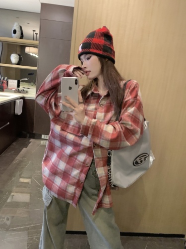 Real shot of red mid-length shirt for women, autumn design, niche plaid top, jacket, loose long sleeves