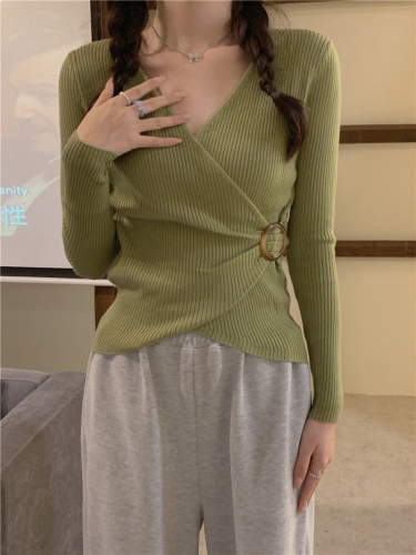 Real shot of core-spun yarn, French sweater, long-sleeved inner layer, autumn and winter V-neck bottoming sweater for women