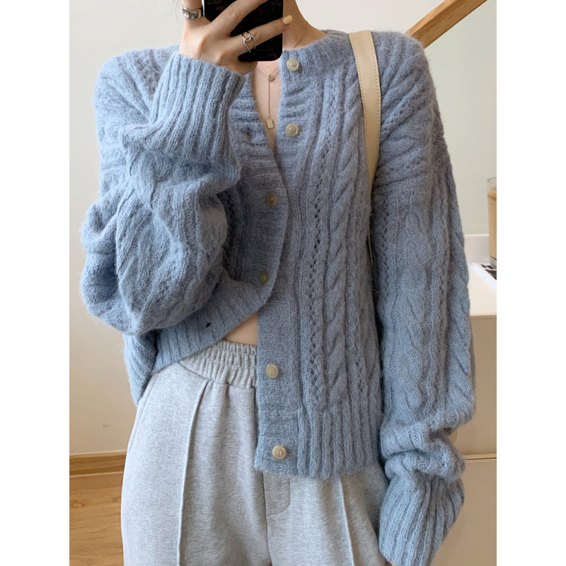 2023 new autumn and winter orange short knitted cardigan women's fairy-style literary twist outer sweater jacket