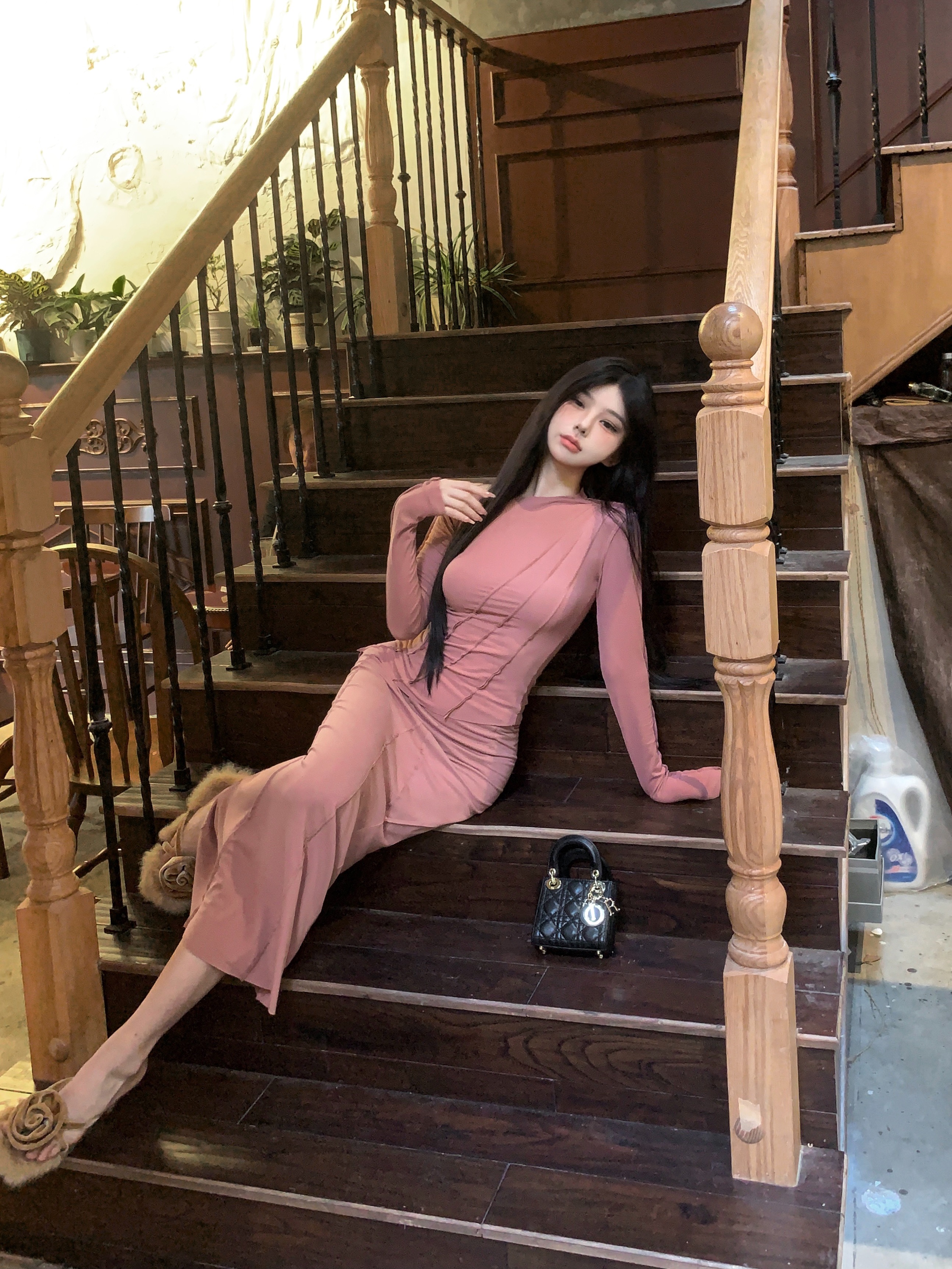 實拍~純欲辣妹露肩長袖修身打底衫T恤中長款包臀裙子兩件套